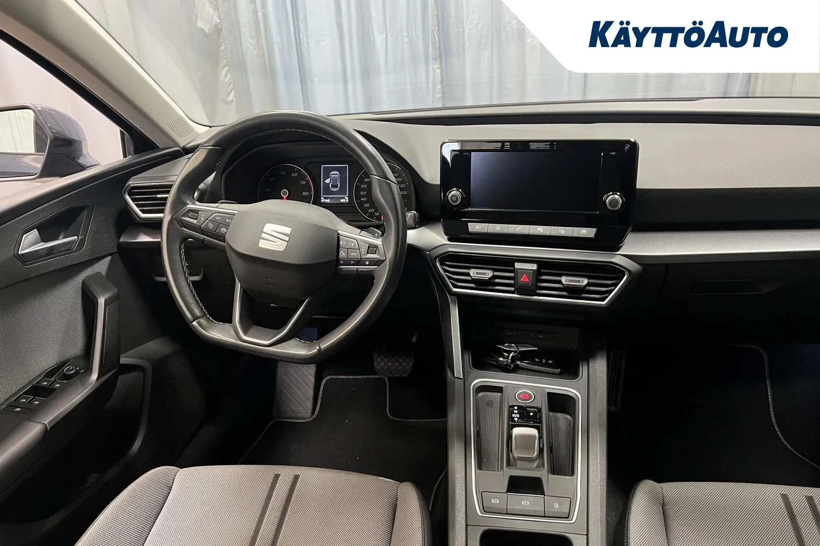 SEAT Leon Sportstourer MYV-854 carousel image