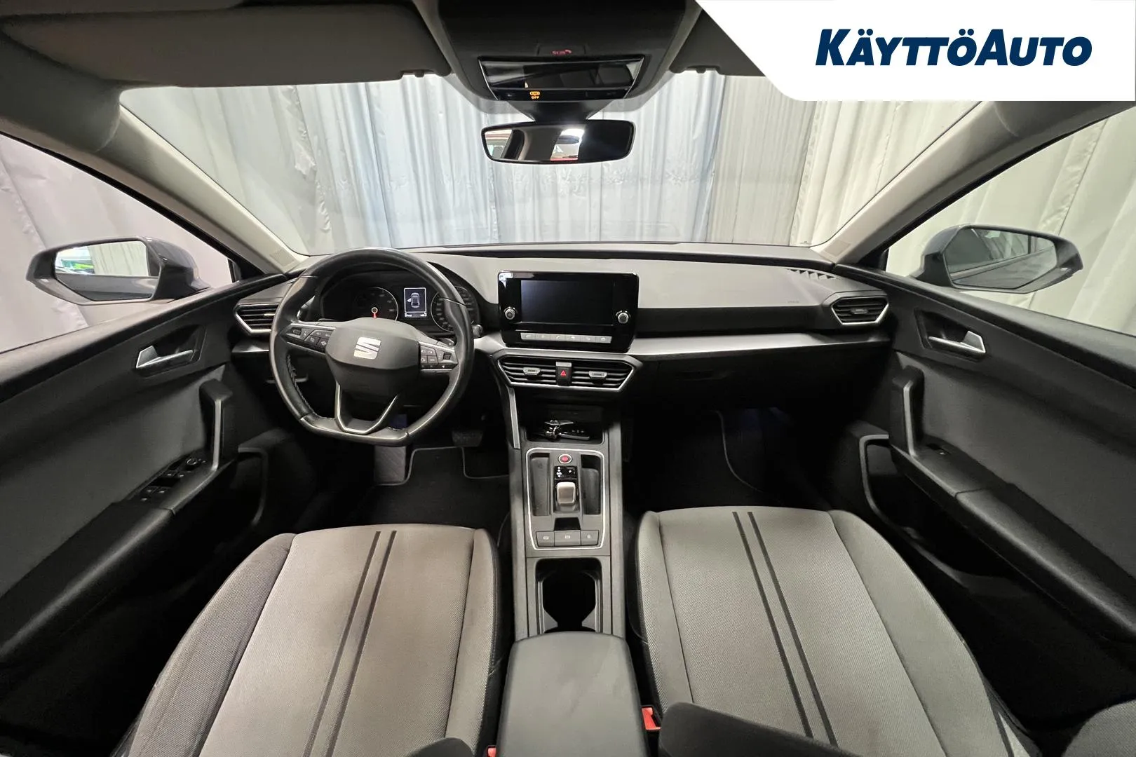 SEAT Leon Sportstourer MYV-854 carousel image