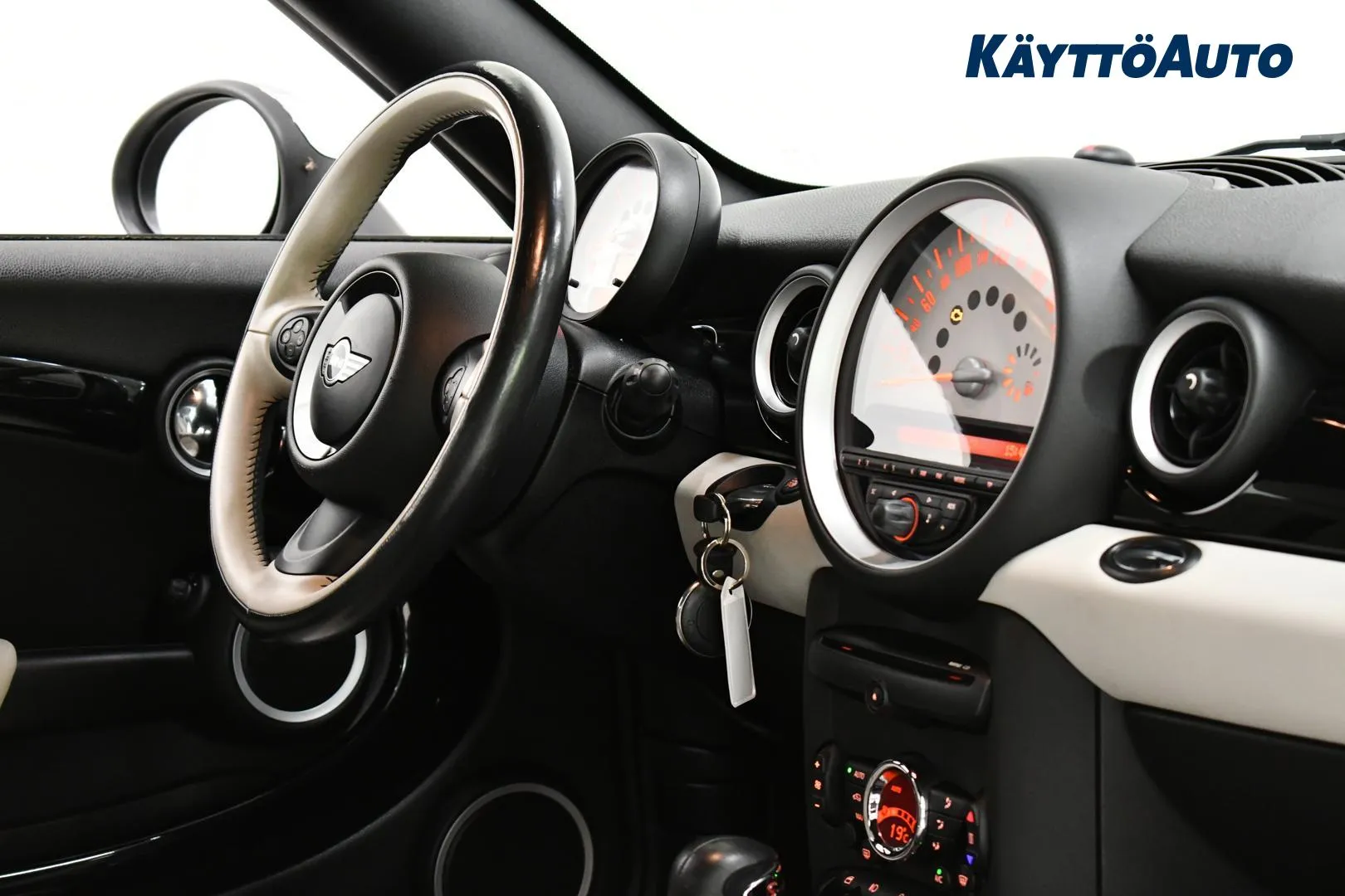 MINI Cooper EPX-342 carousel image