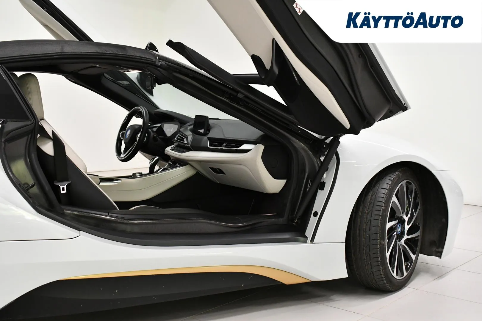 BMW i8 MOK-415 carousel image
