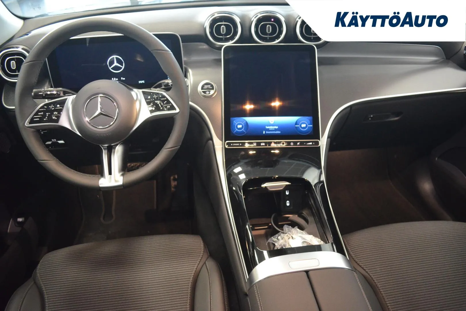 Mercedes-Benz GLC FSS-828 carousel image