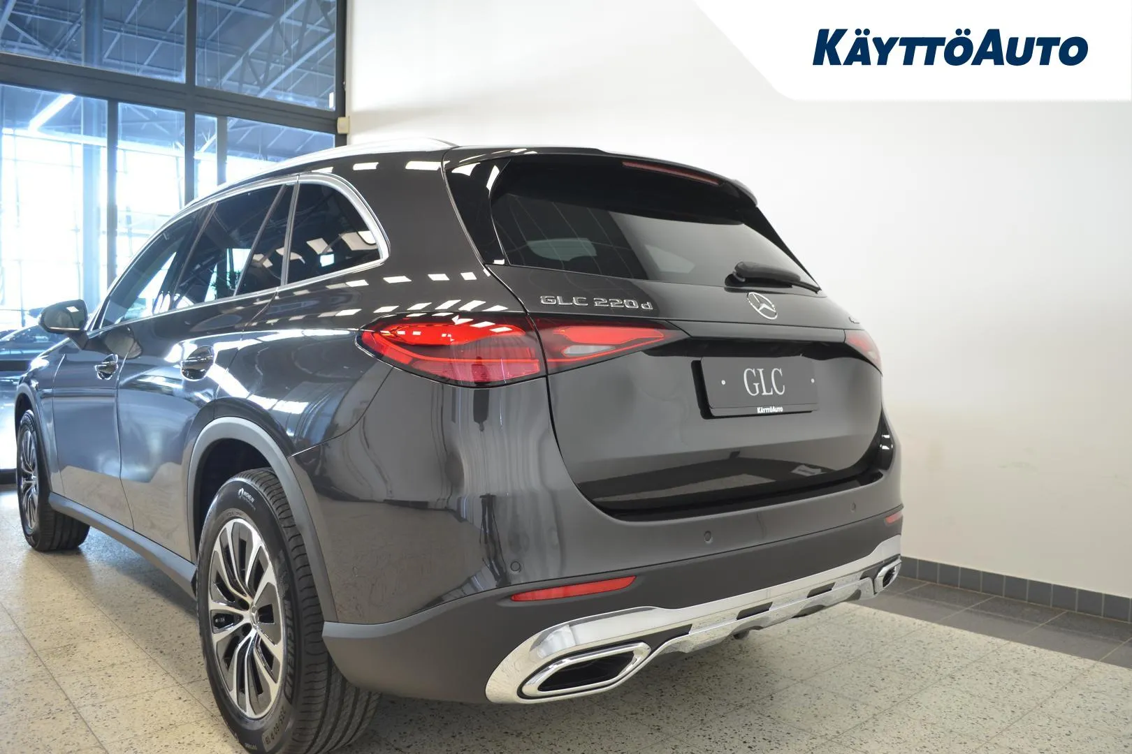 Mercedes-Benz GLC FSS-828 carousel image