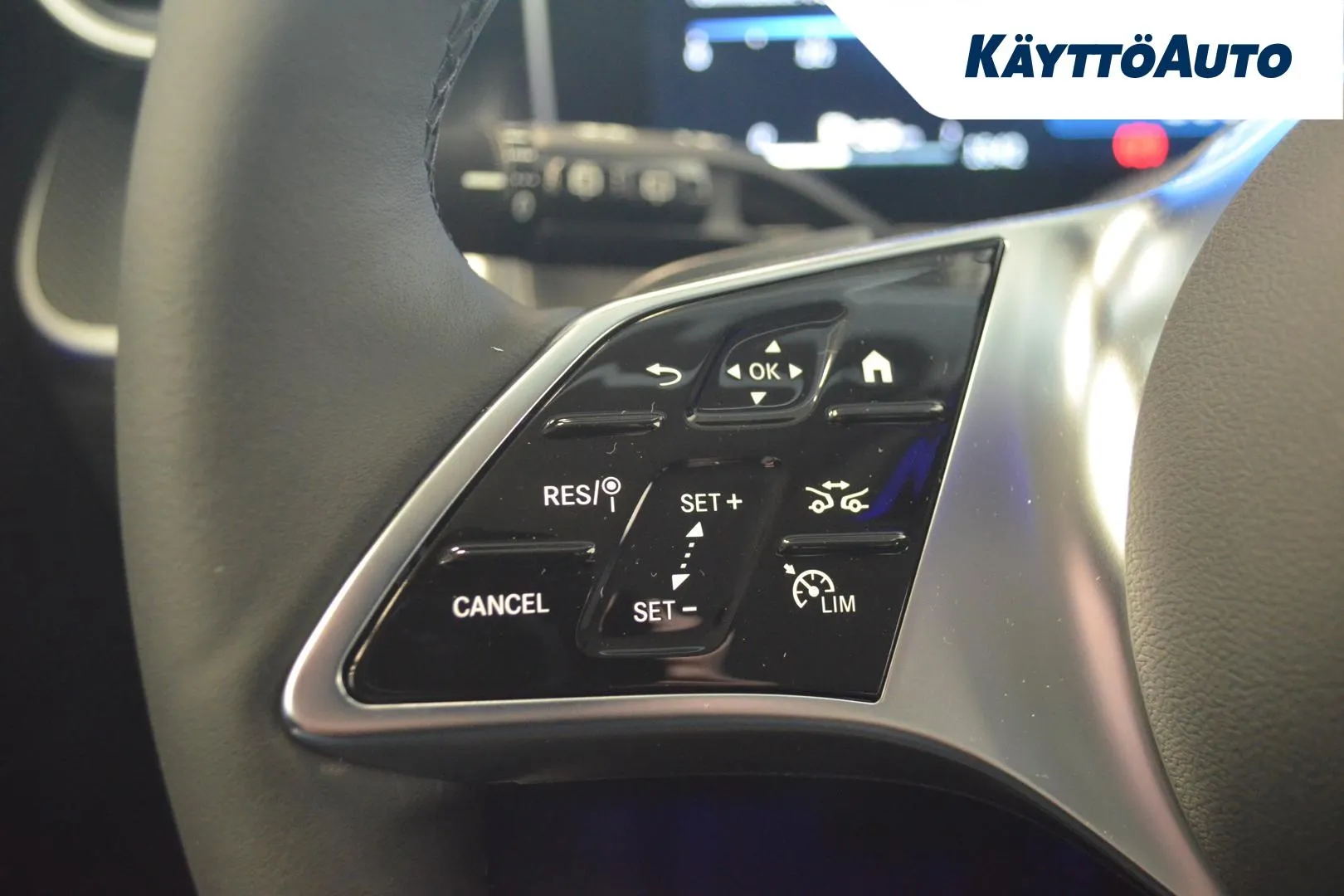 Mercedes-Benz GLC FSS-828 carousel image