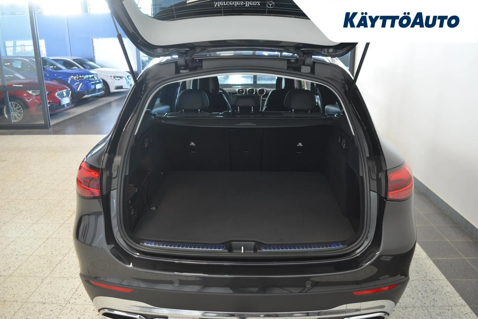 Mercedes-Benz GLC FSS-828 carousel image