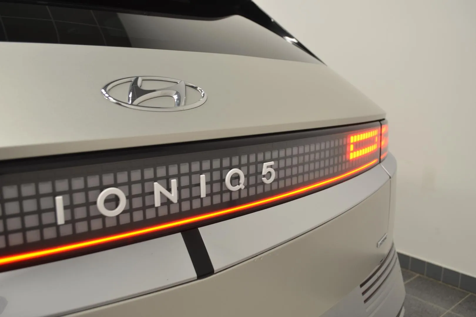HYUNDAI IONIQ 5 MXZ-768 carousel image