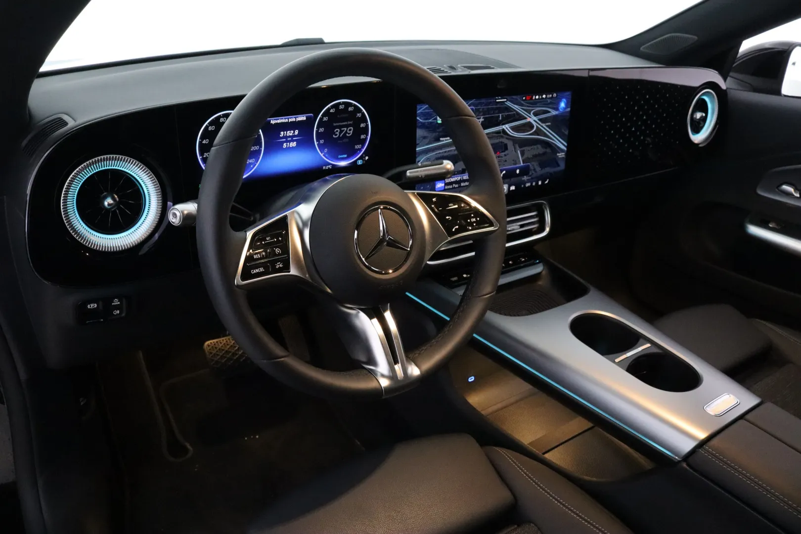 Mercedes-Benz CLA EVS-565 carousel image