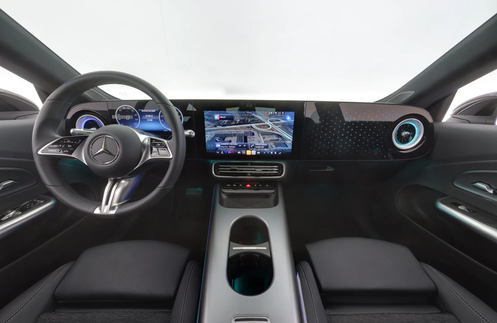 Mercedes-Benz CLA EVS-565 carousel image