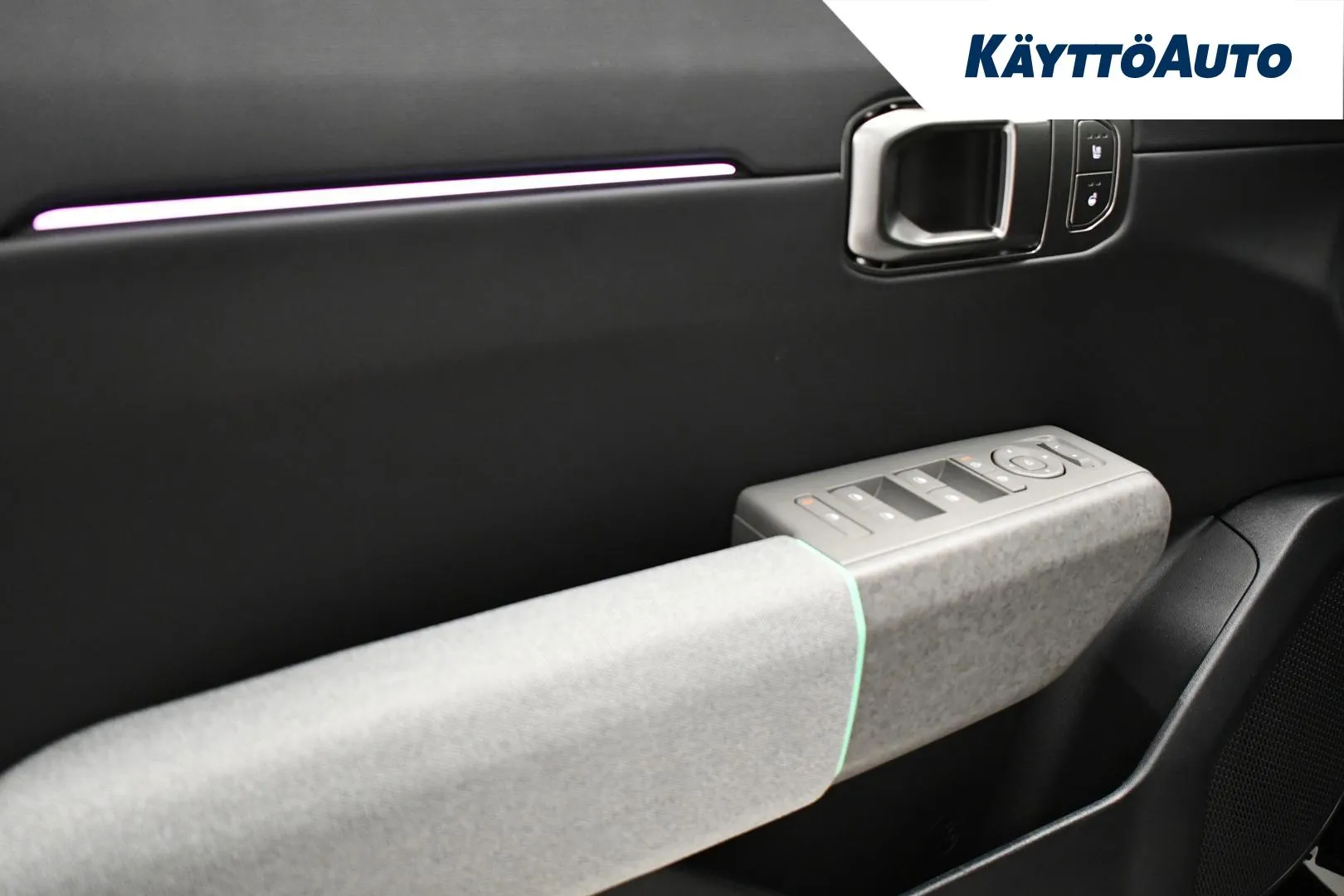 Kia EV4 IST-877 carousel image