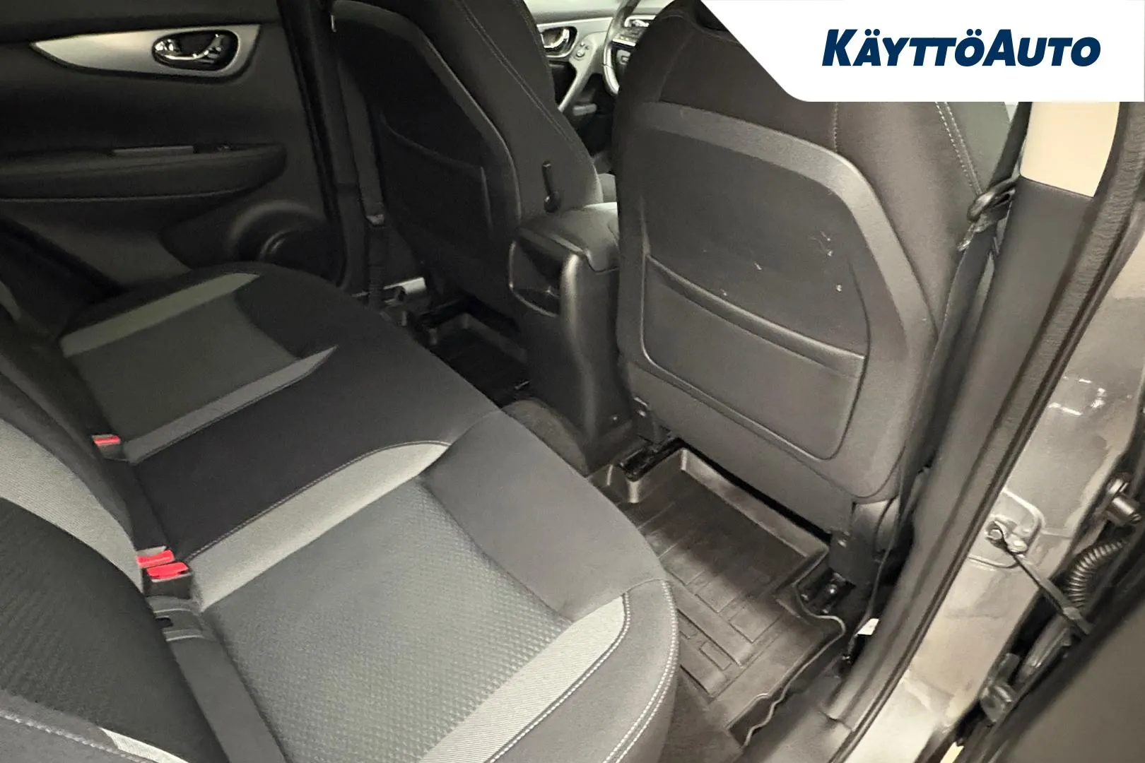 NISSAN Qashqai FNY-791 carousel image