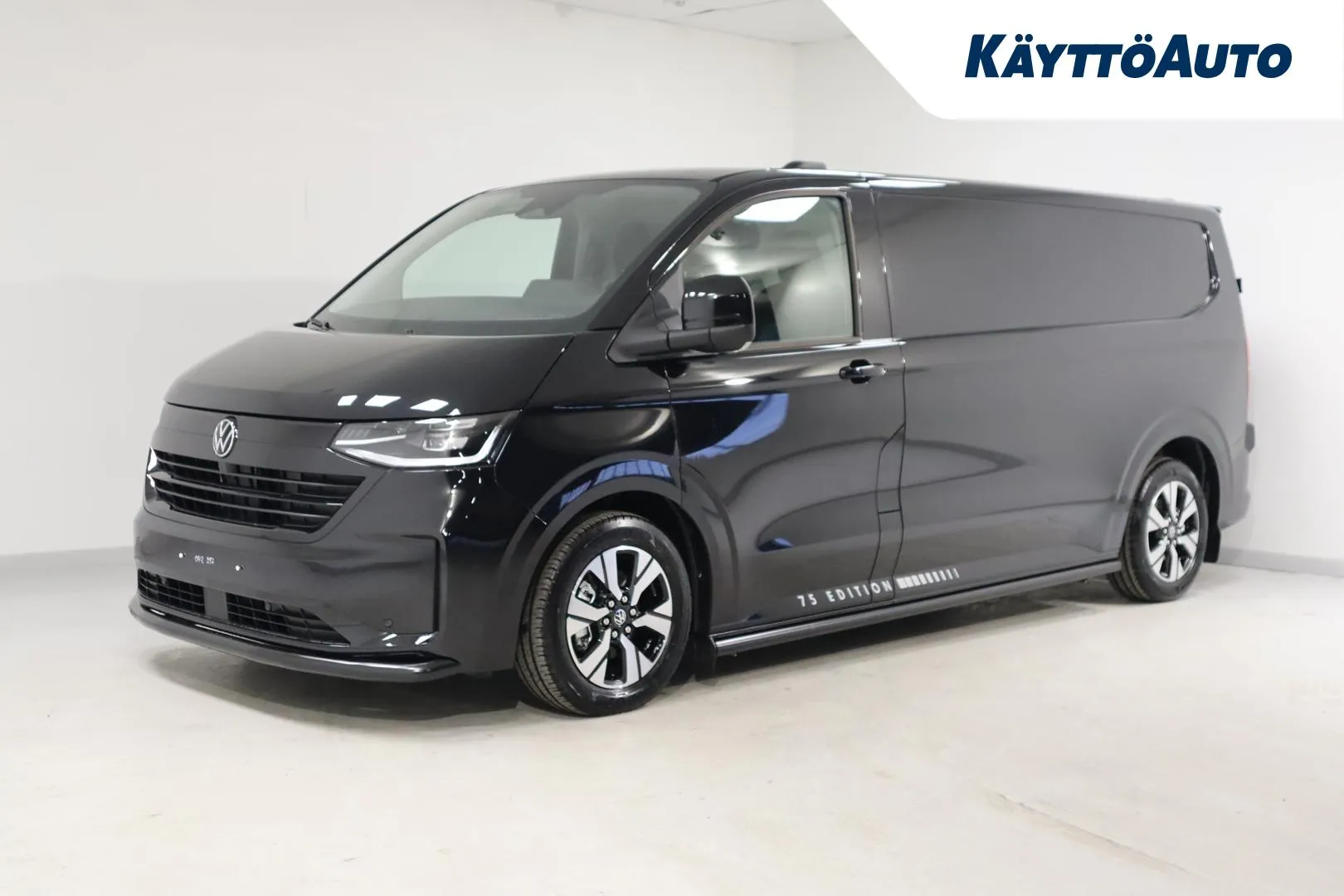 Volkswagen Transporter YYH-981 carousel image