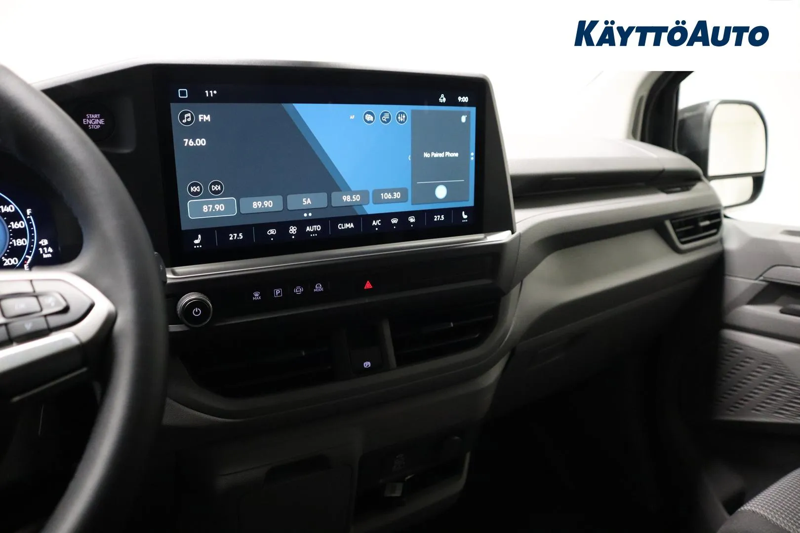 Volkswagen Transporter YYH-981 carousel image
