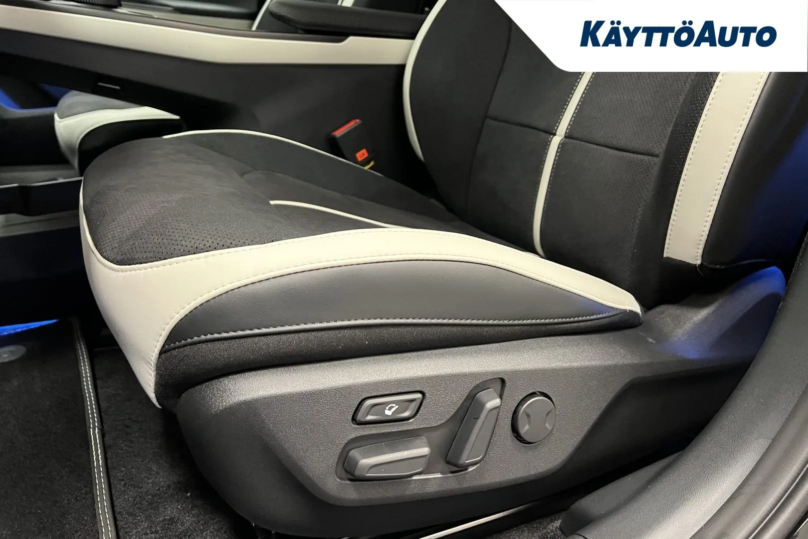 Kia EV6 GRN-217 carousel image