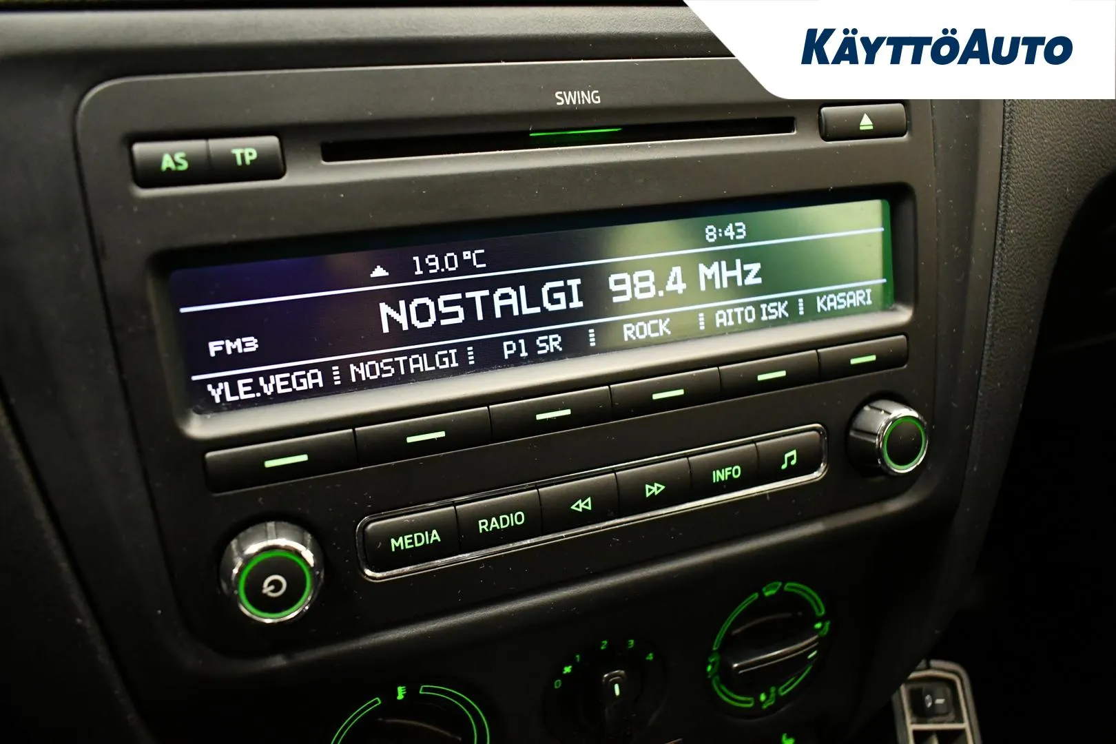 SKODA Rapid YIF-225 carousel image