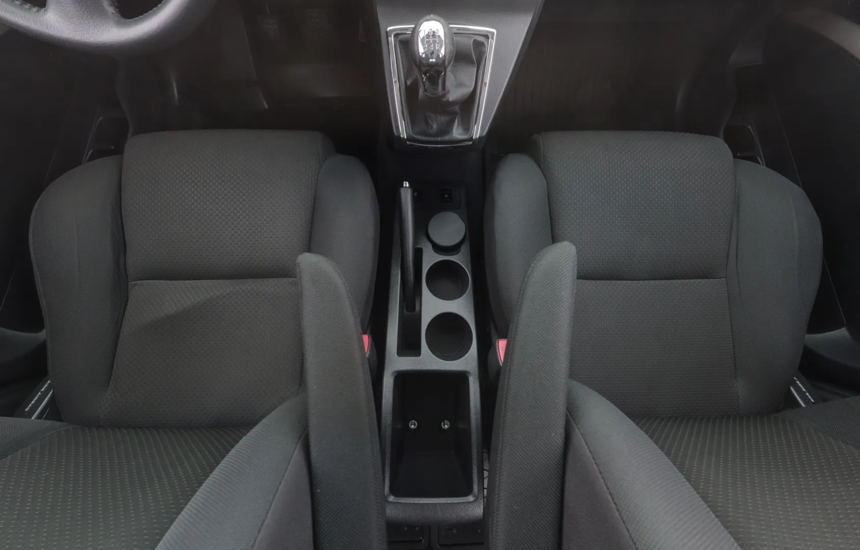 TOYOTA Corolla Verso YGN-198 carousel image