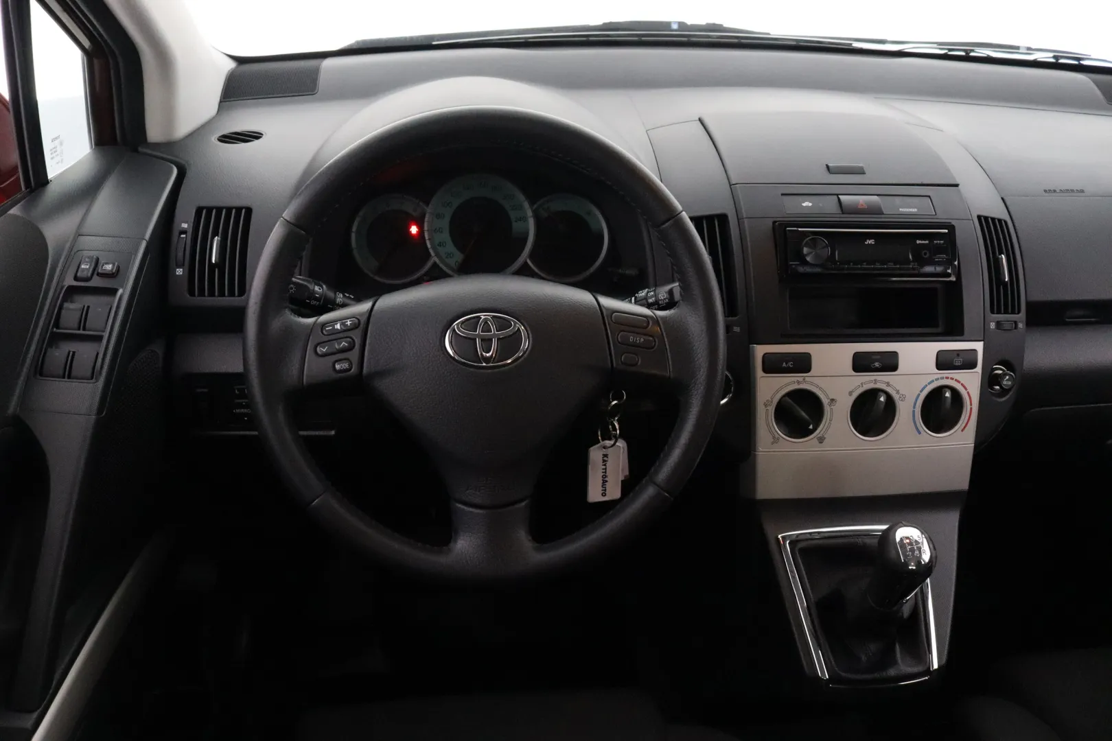 TOYOTA Corolla Verso YGN-198 carousel image