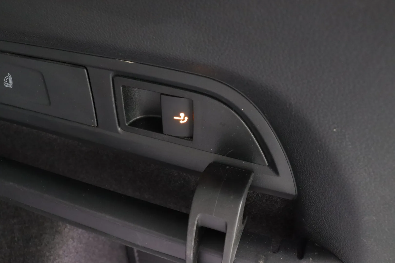 SKODA Kodiaq OXX-384 carousel image