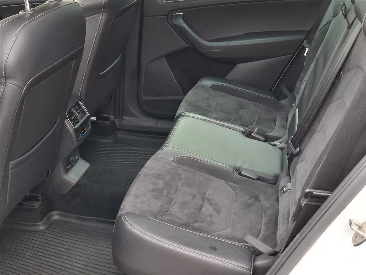 SKODA Kodiaq OXX-384 carousel image