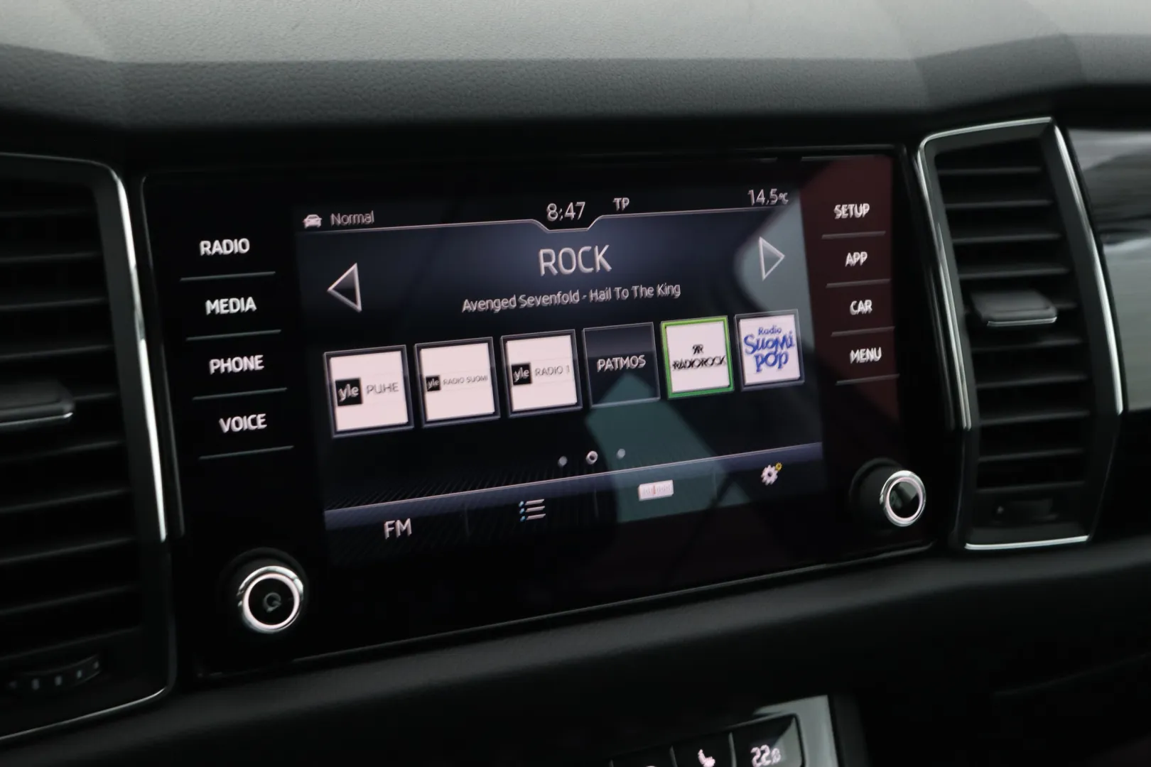 SKODA Kodiaq OXX-384 carousel image