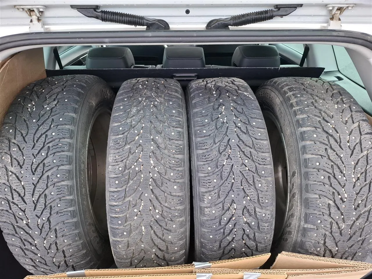 SKODA Kodiaq OXX-384 carousel image
