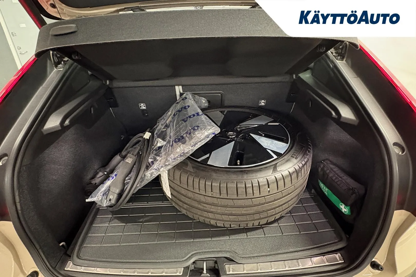 VOLVO EC40 GRM-650 carousel image