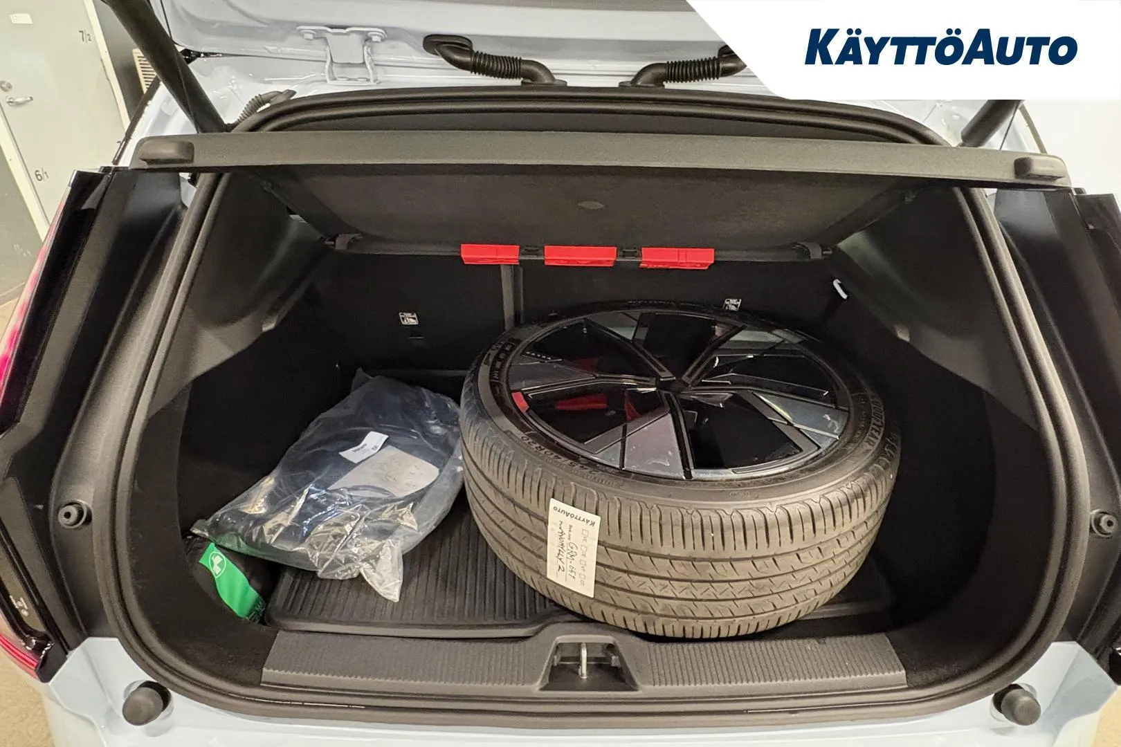 VOLVO EX30 GRM-651 carousel image