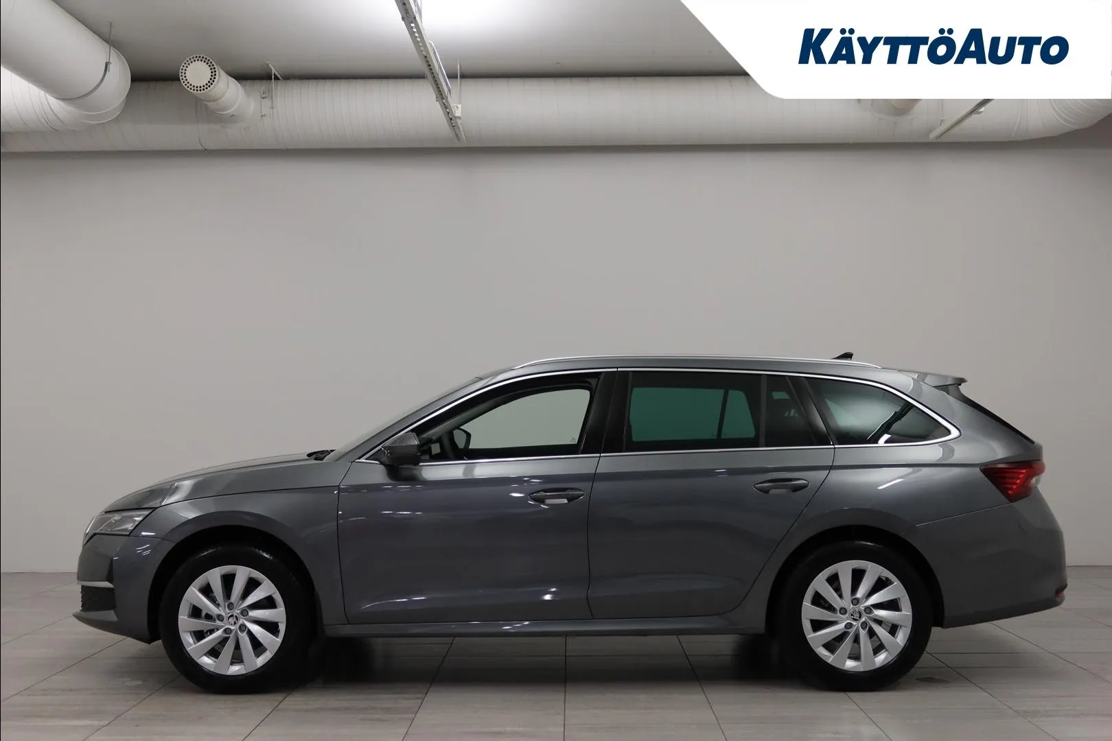 Skoda Octavia SRJ-250 carousel image