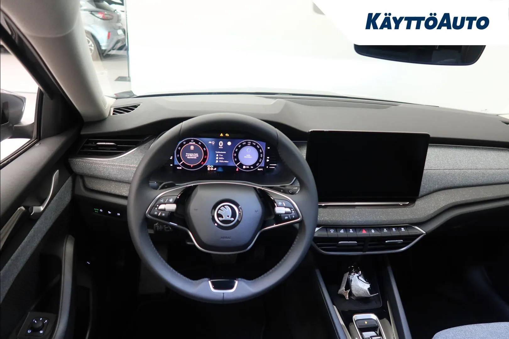 Skoda Octavia SRJ-250 carousel image