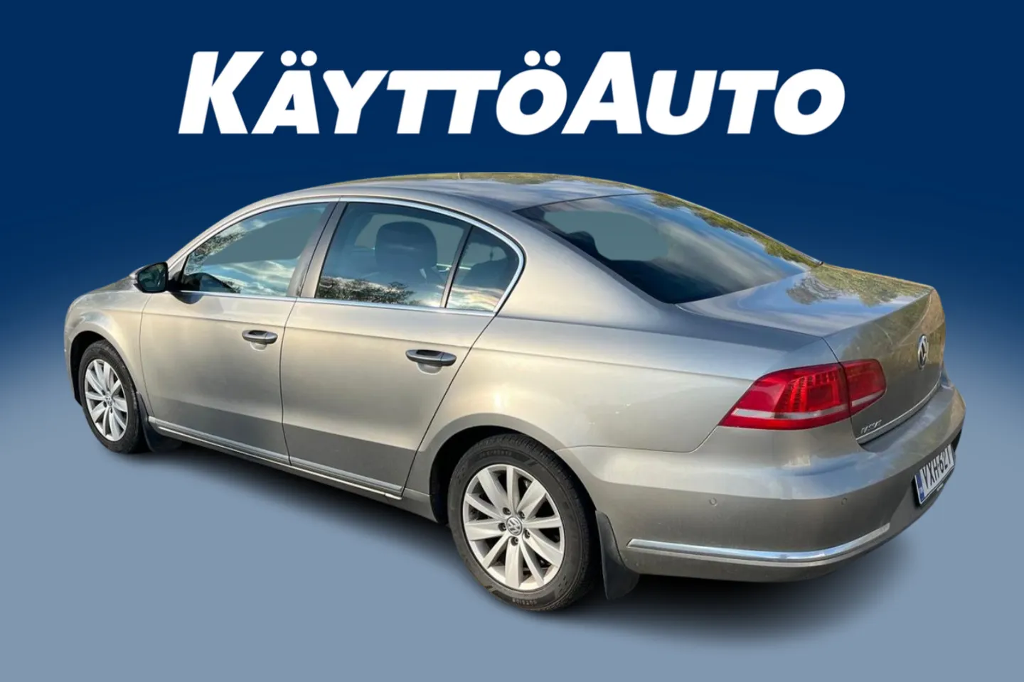 Volkswagen Passat VXH-621 carousel image