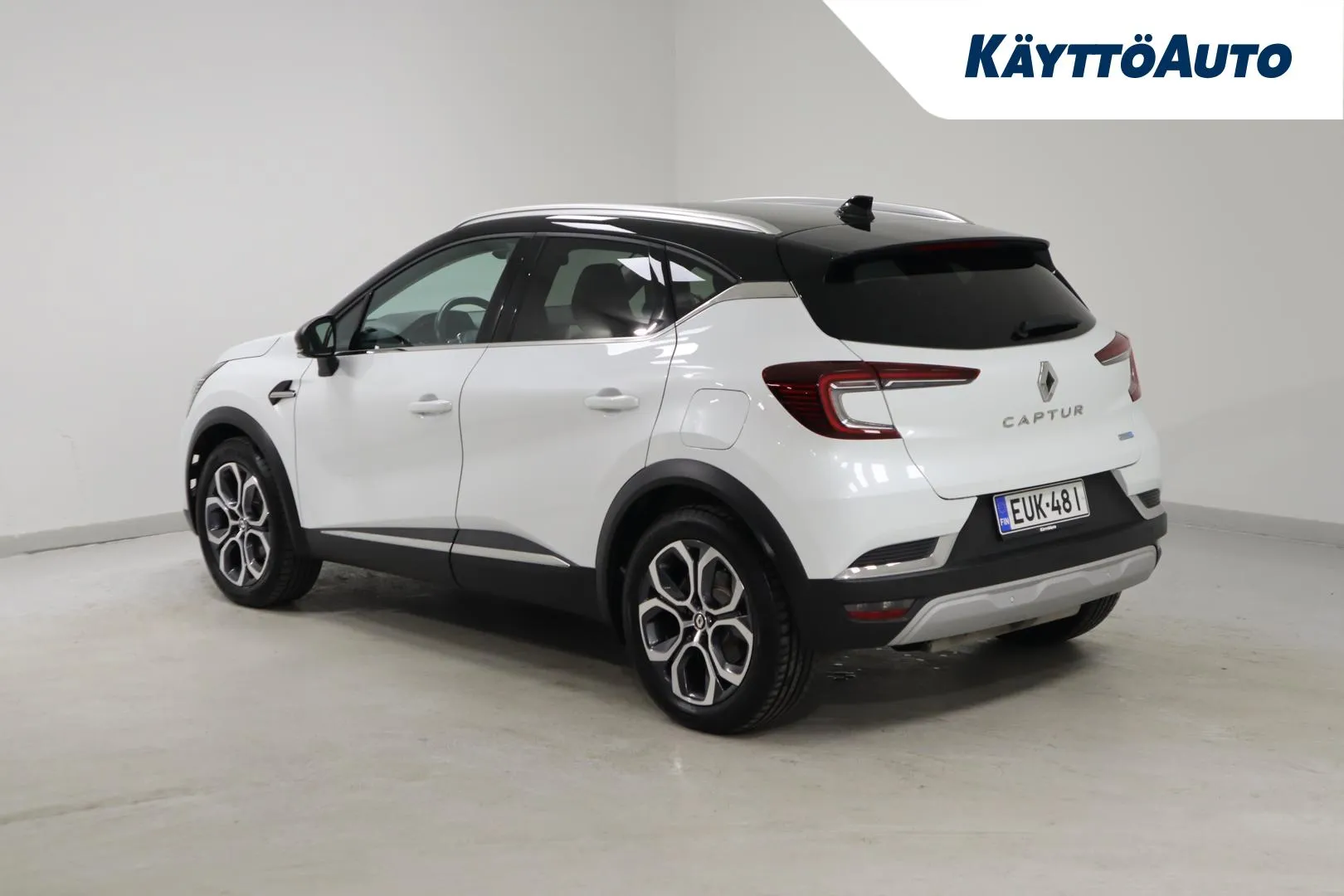 RENAULT Captur EUK-481 carousel image