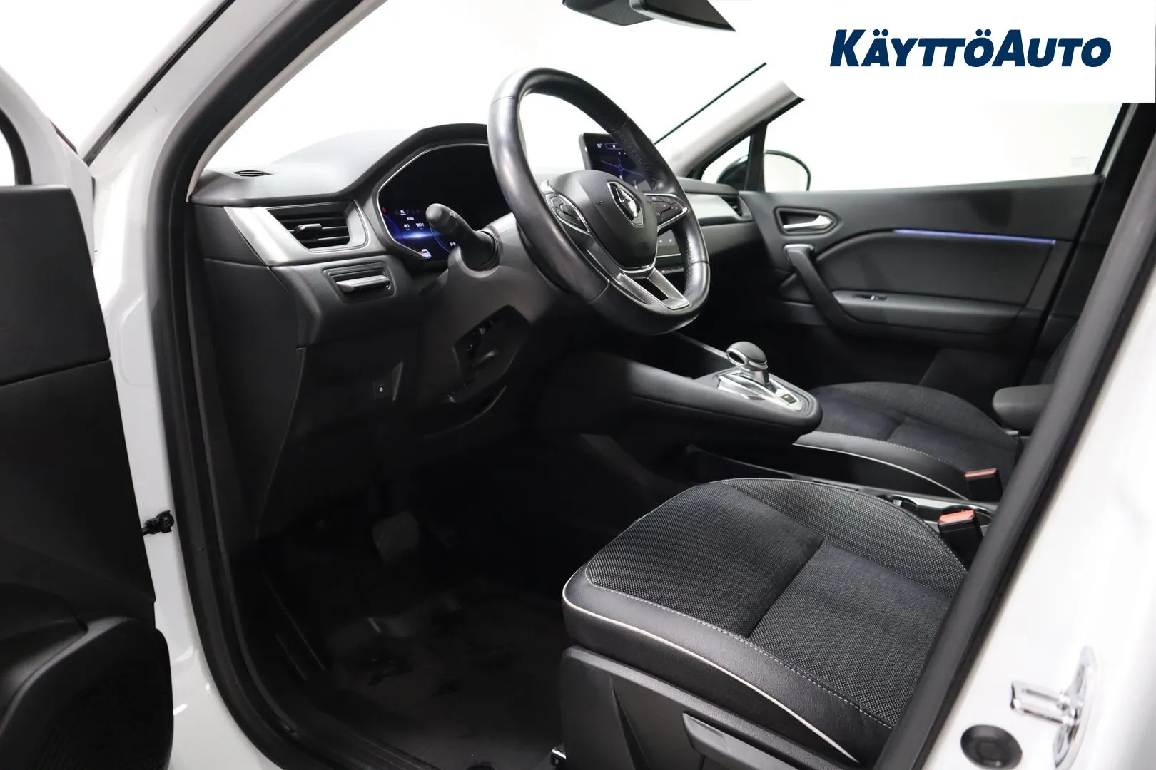 RENAULT Captur EUK-481 carousel image