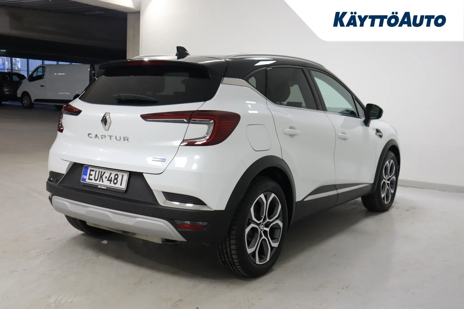 RENAULT Captur EUK-481 carousel image