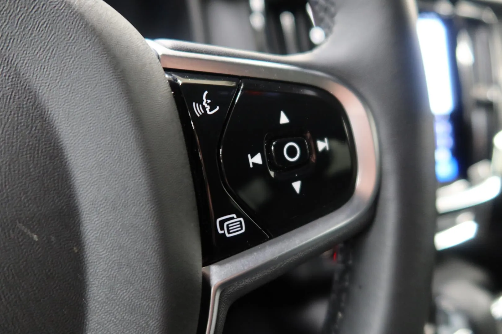 Volvo V90 FSS-740 carousel image