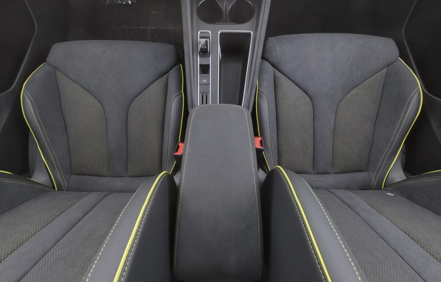 Skoda Enyaq ISP-657 carousel image