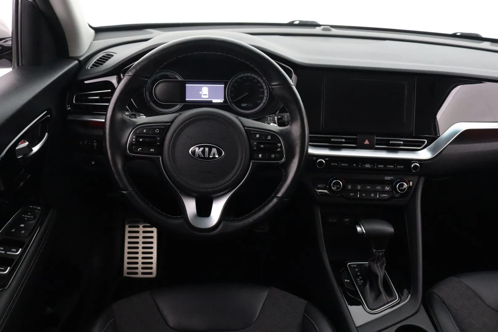 KIA Niro GNM-656 carousel image
