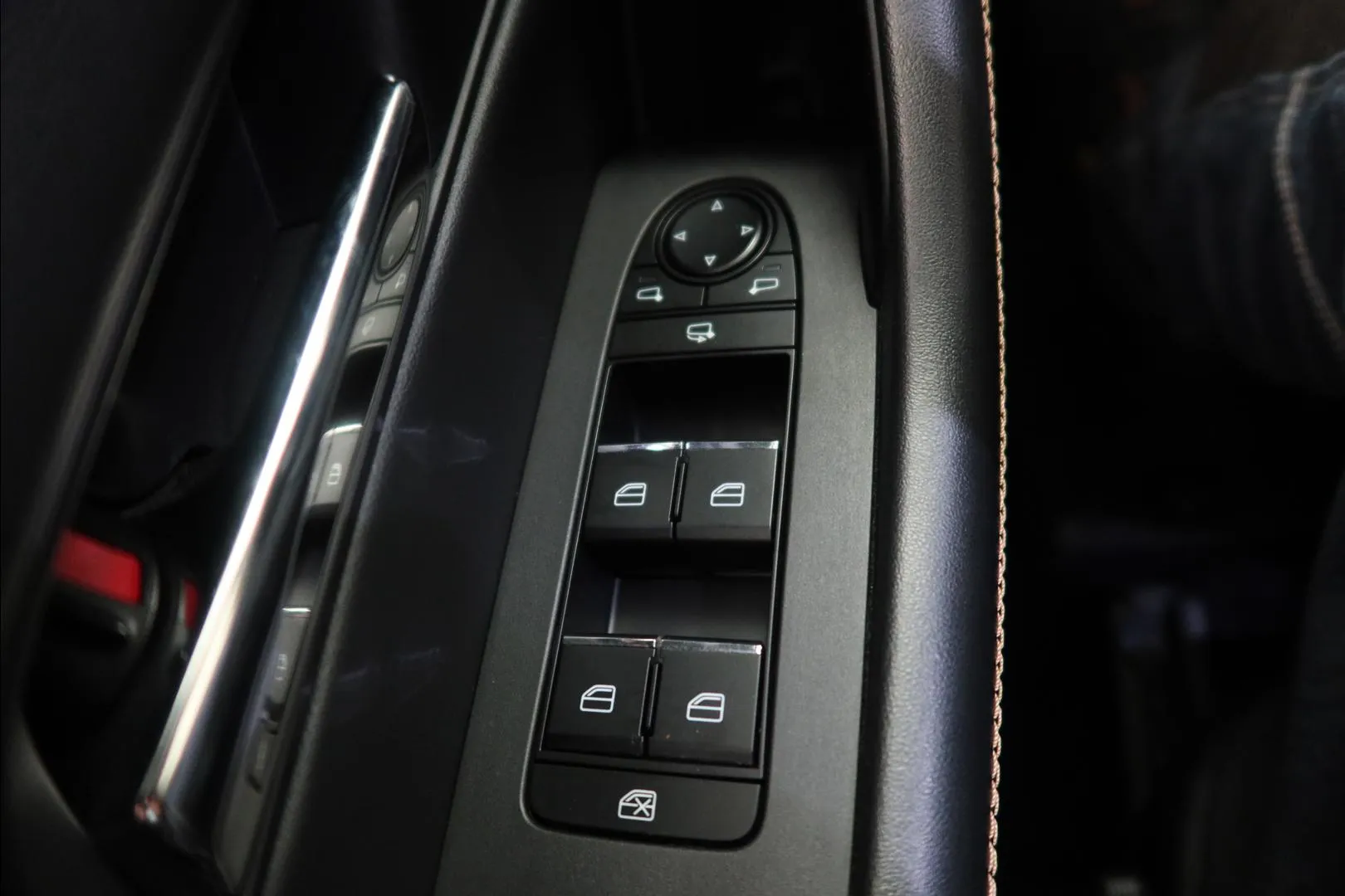 MAZDA CX-60 IOV-669 carousel image