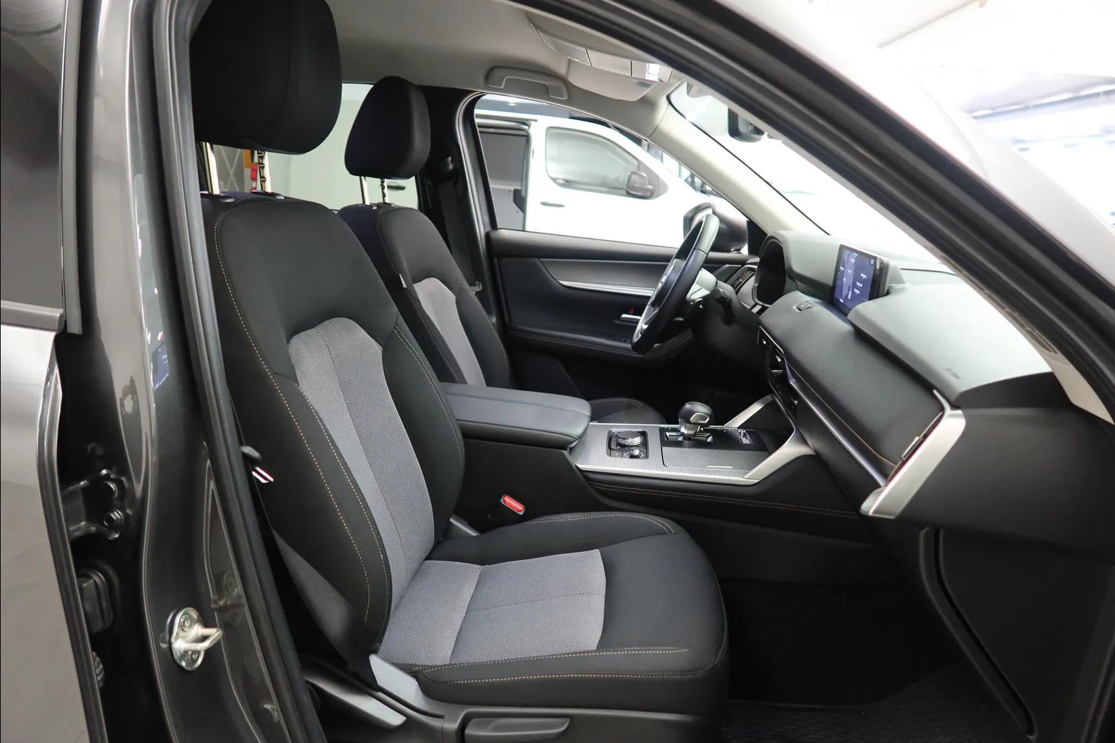 MAZDA CX-60 IOV-669 carousel image