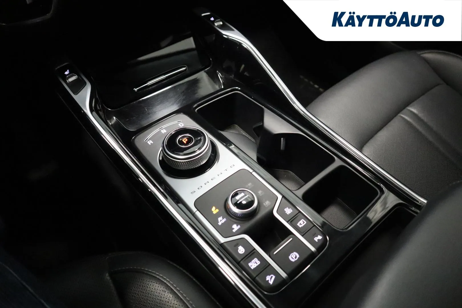 KIA Sorento SYX-365 carousel image