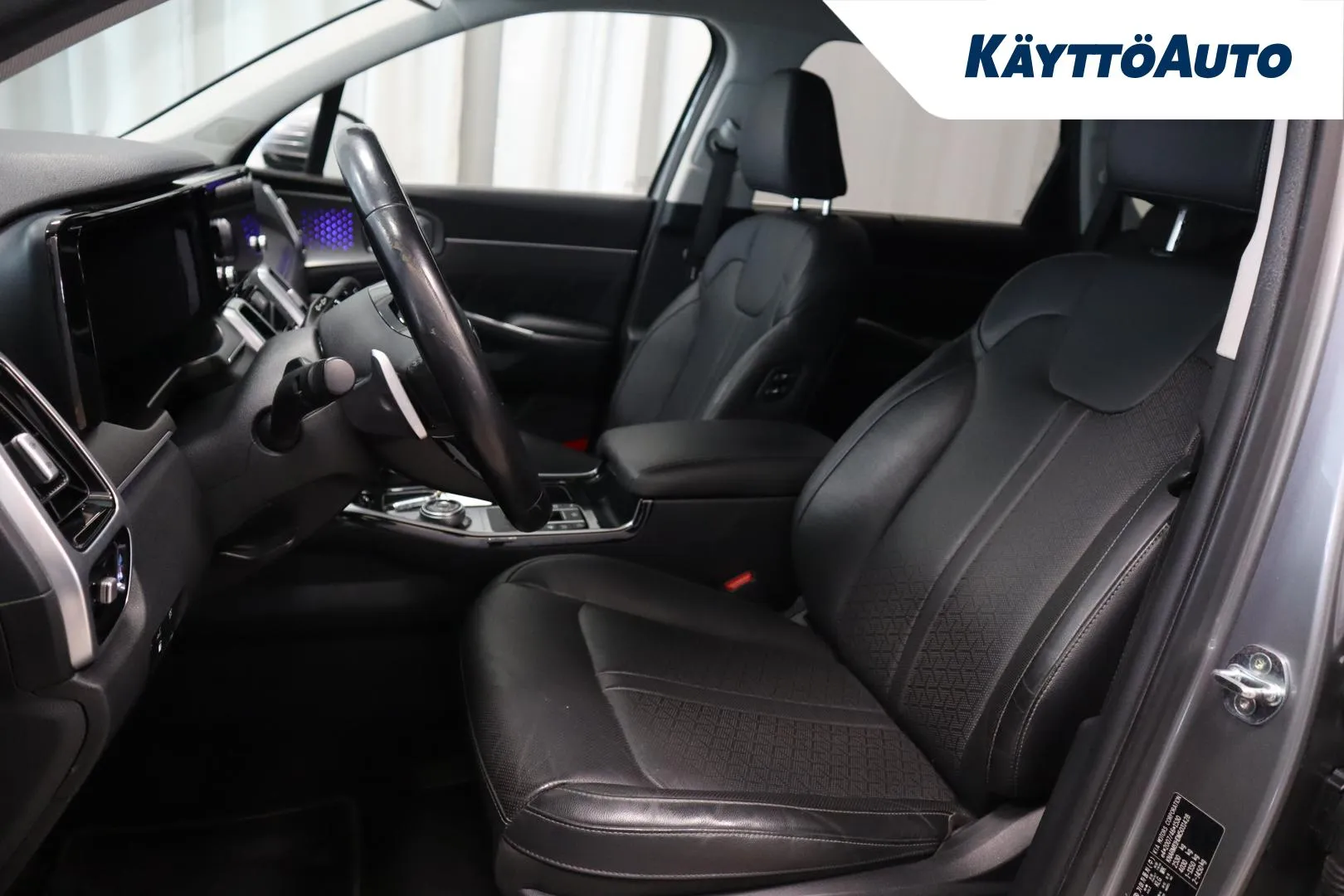 KIA Sorento SYX-365 carousel image