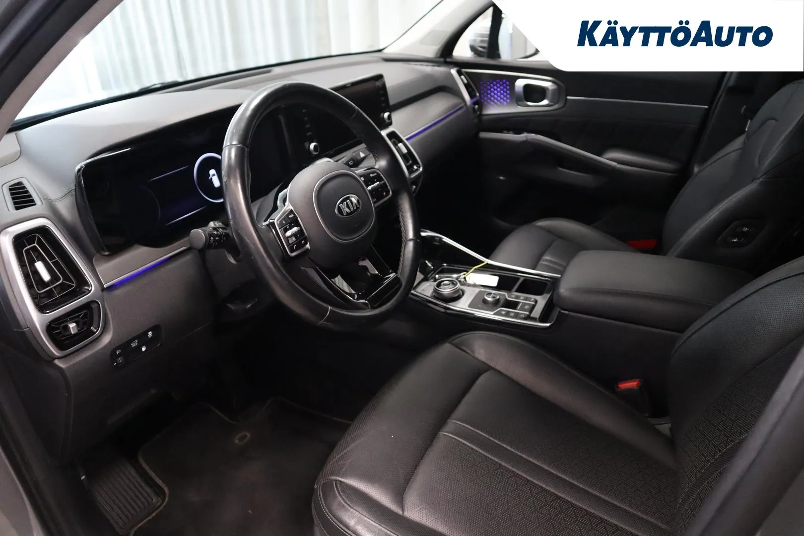 KIA Sorento SYX-365 carousel image