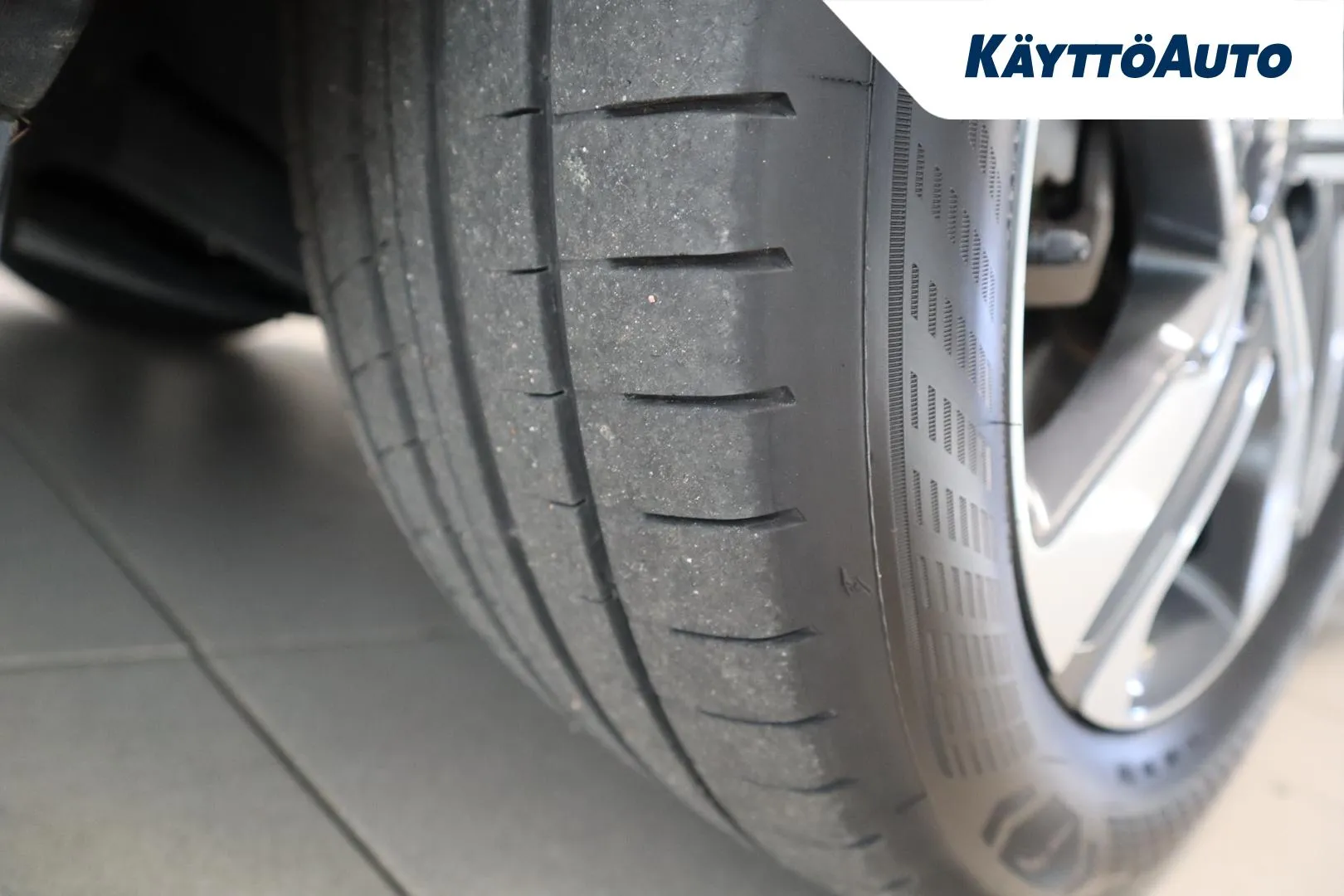 KIA Sorento SYX-365 carousel image