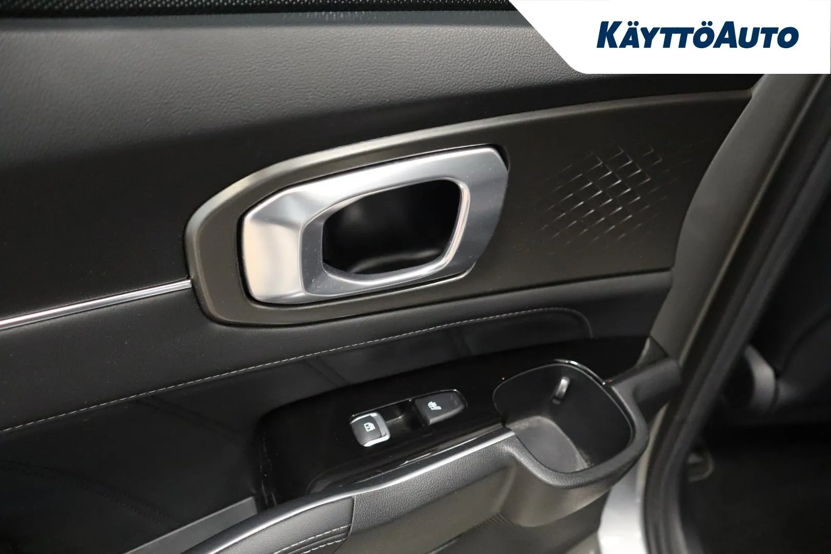 KIA Sorento SYX-365 carousel image