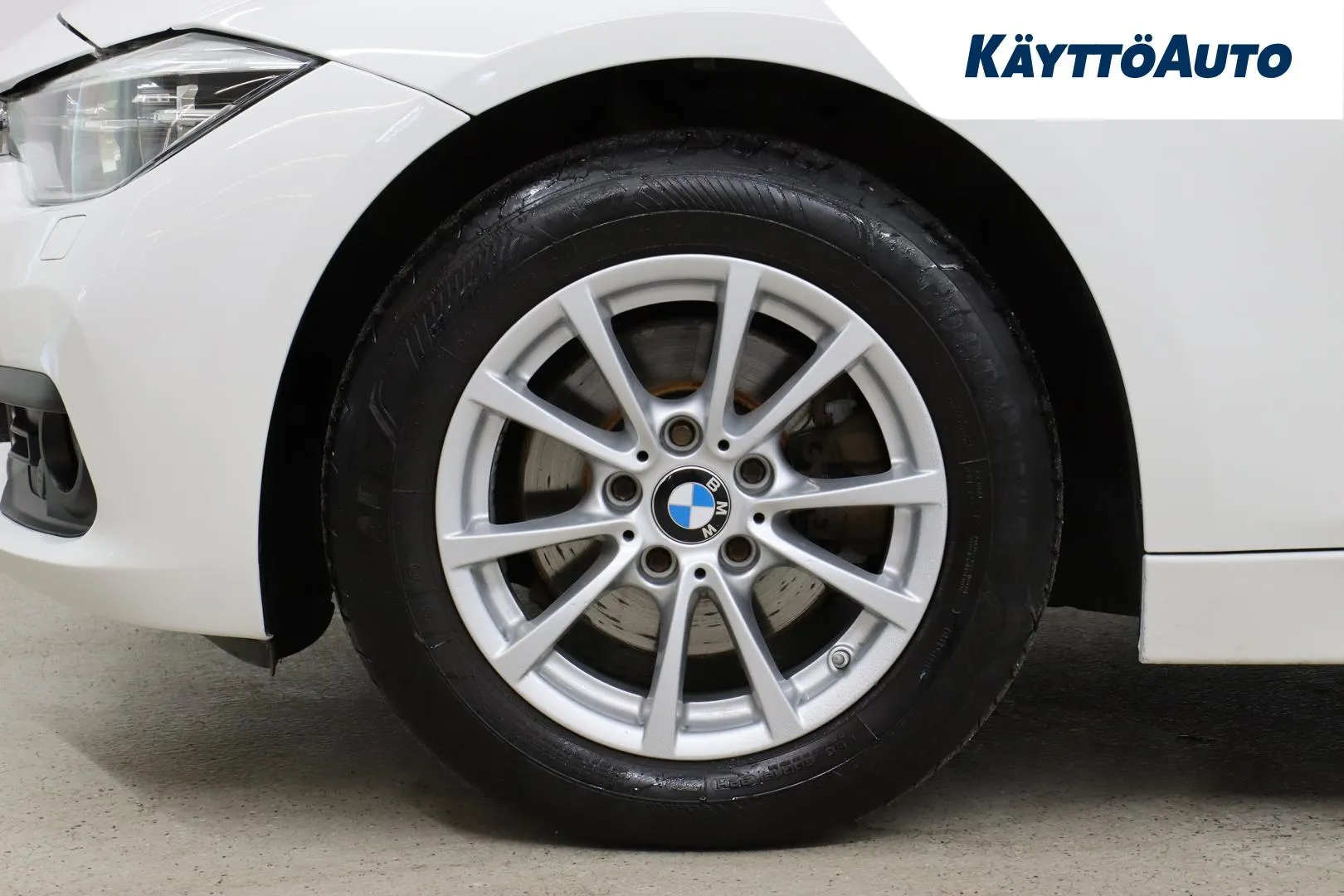 BMW 320 LOS-876 carousel image