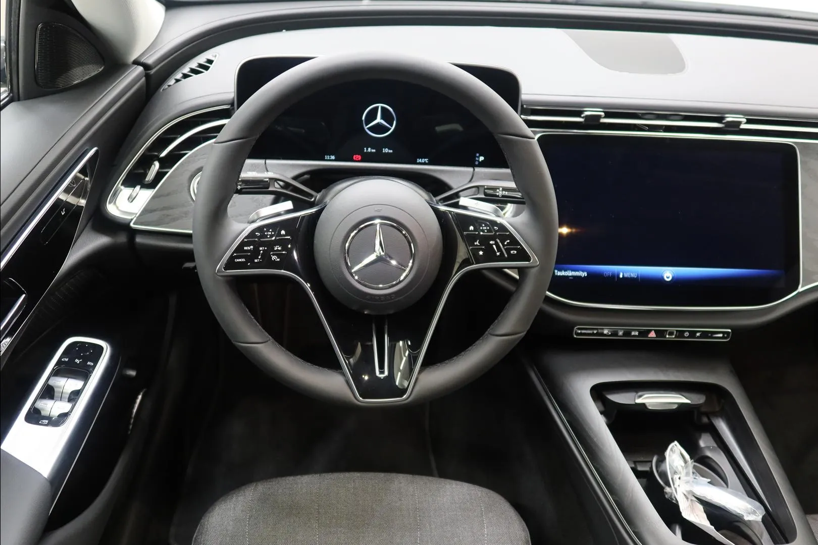 Mercedes-Benz E ISR-290 carousel image