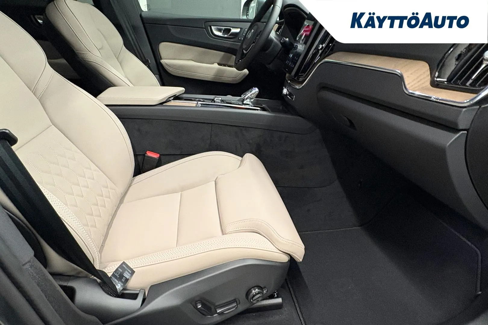 Volvo XC60 ISP-921 carousel image