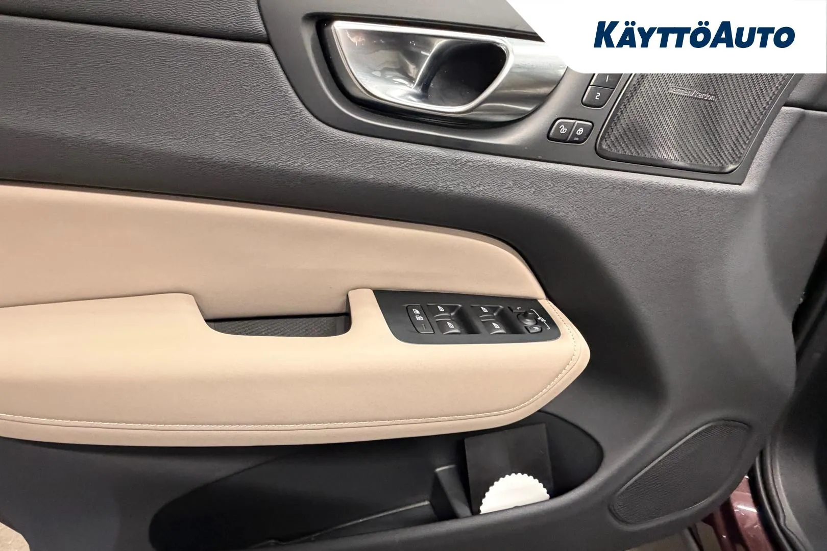 Volvo XC60 ISR-581 carousel image