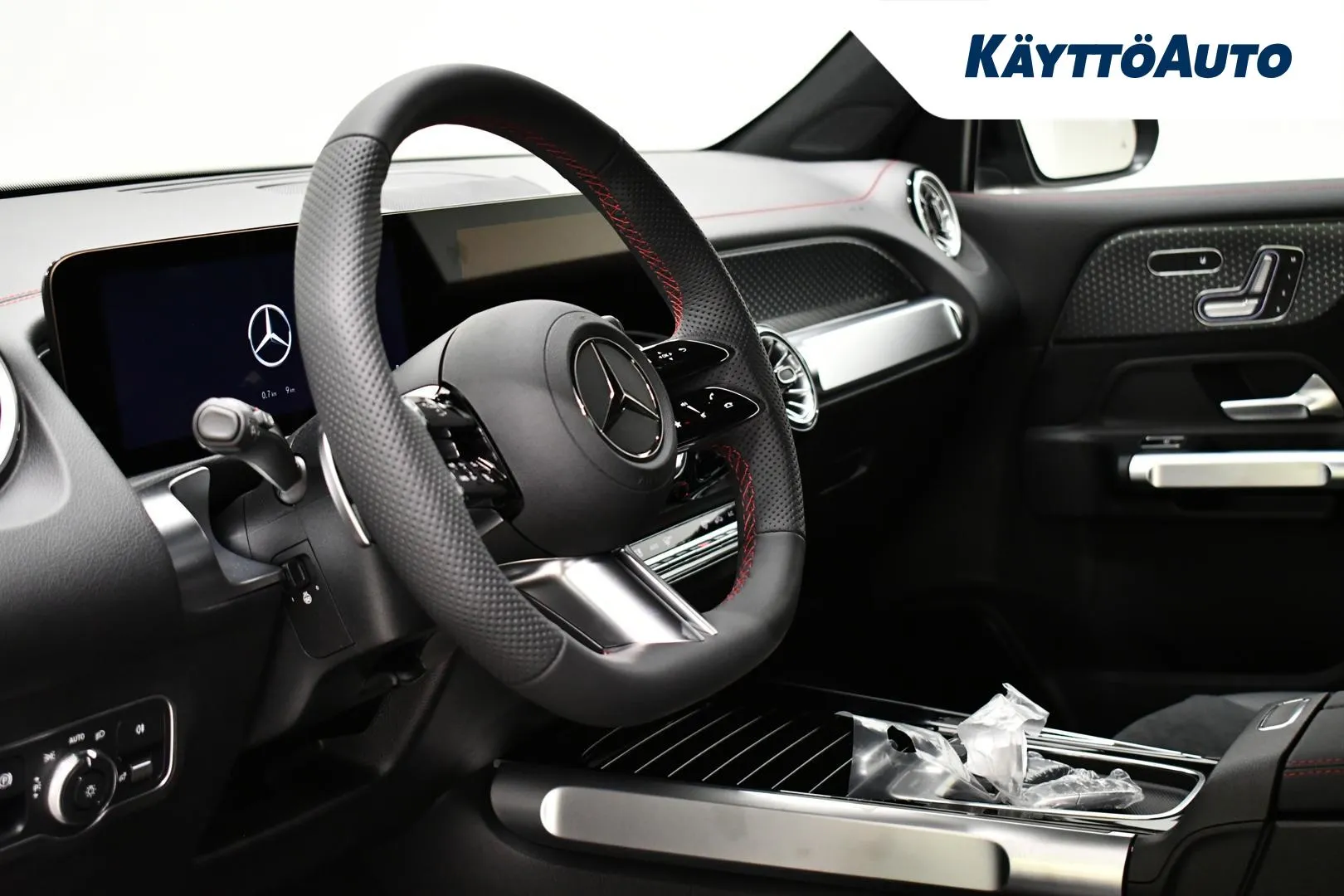 Mercedes-Benz EQB IST-773 carousel image