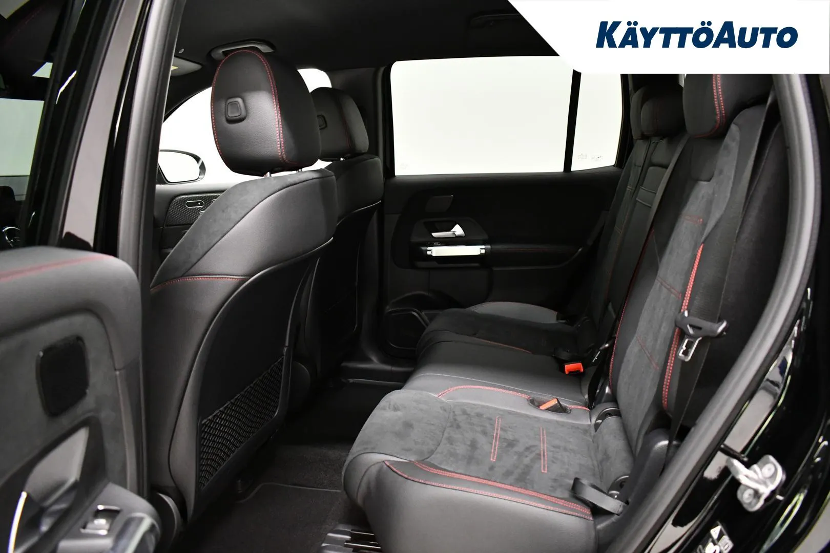 Mercedes-Benz EQB IST-773 carousel image