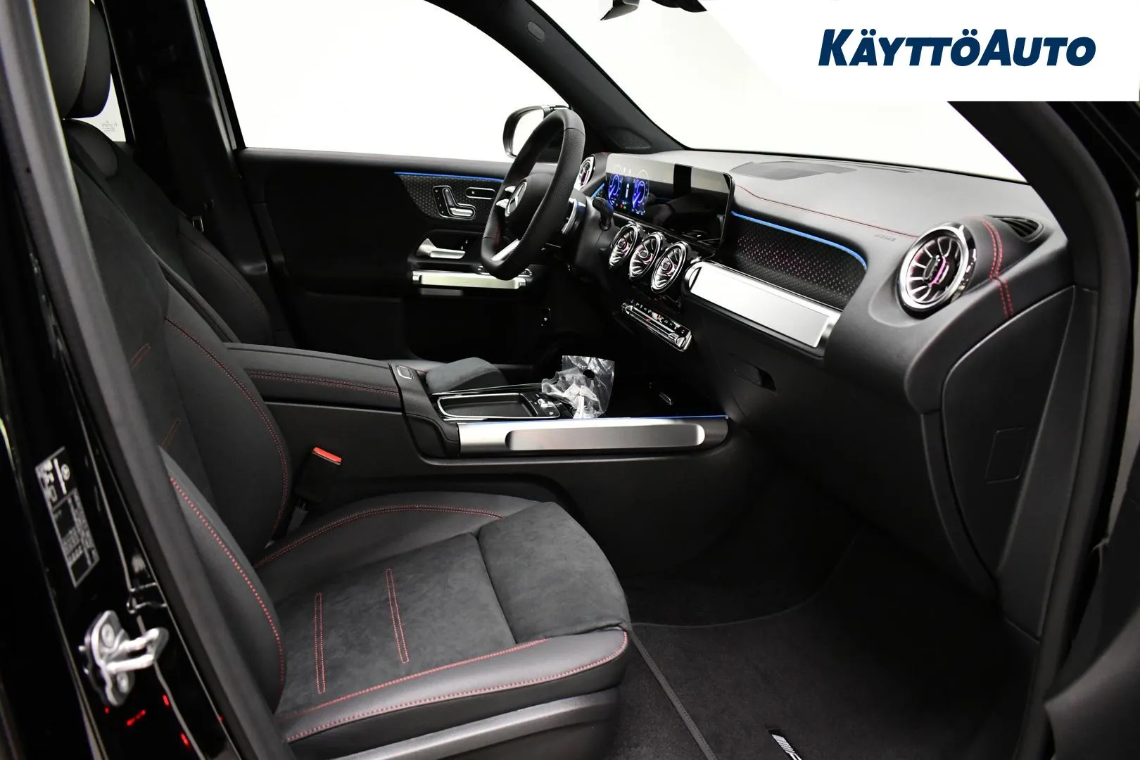 Mercedes-Benz EQB IST-773 carousel image