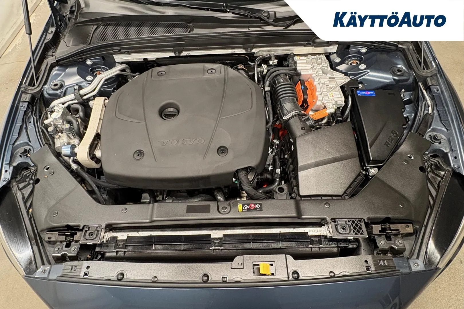 VOLVO V60 NML-415 carousel image