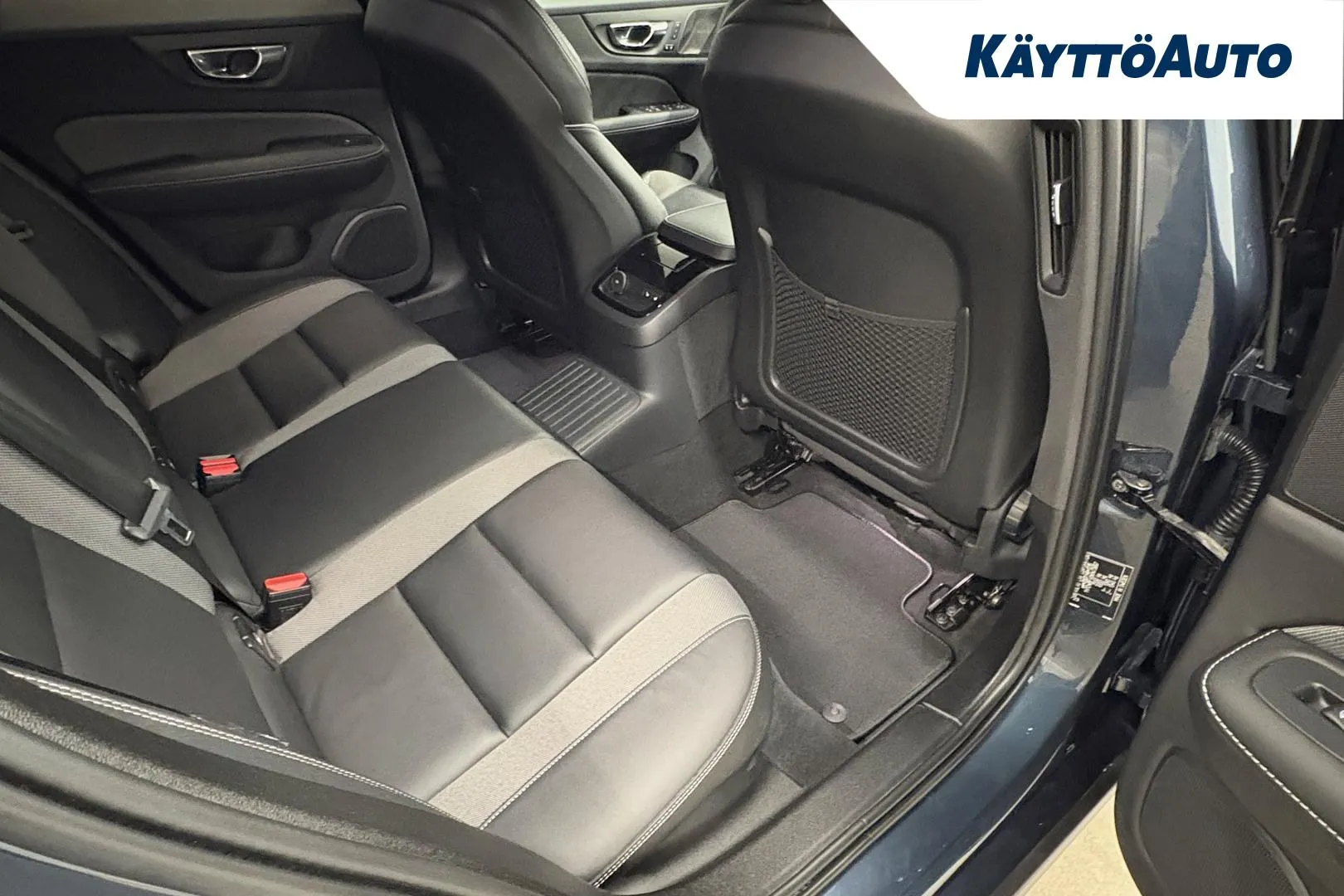 VOLVO V60 NML-415 carousel image